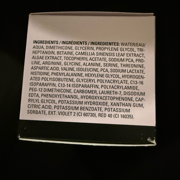 Mary Kay Oil Free Hydrating Get New in Box - Picture 2 of 6